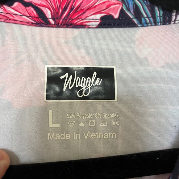 Women’s Athletic Floral Golf Shirt - Picture 3 of 3